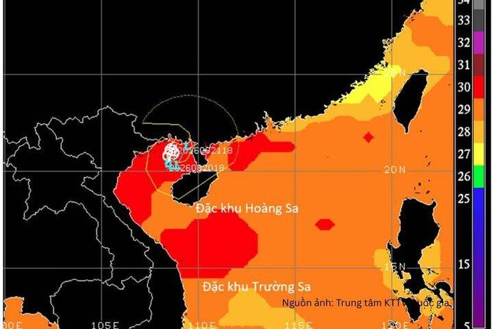 Bão số 4 nằm trên vùng biển có nhiệt độ cao.