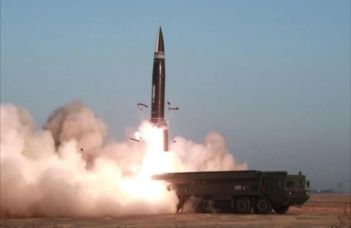Tên lửa đạn đạo KN-30 do Triều Tiên sản xuất. Ảnh: Militarnyi.