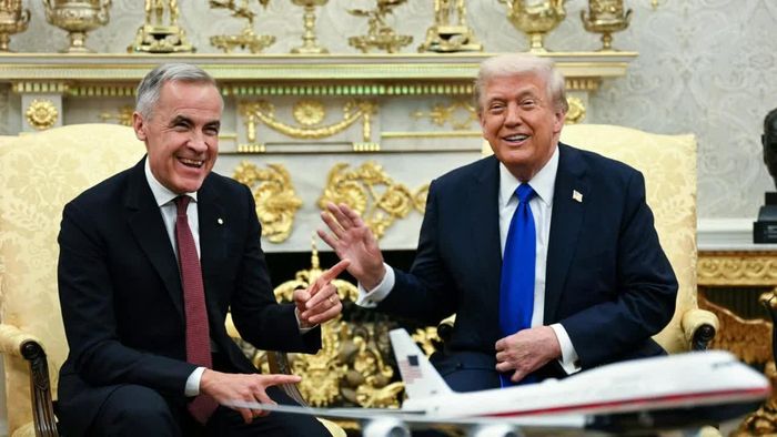 Tổng thống Mỹ Donald Trump và Thủ tướng Canada Mark Carney. Ảnh: France 24.