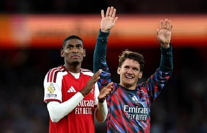 Tzolis có thể là chữ ký đáng tiền nhất của Arsenal hè này.