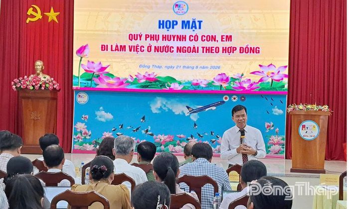 Đồng chí Nguyễn Phú Hiếu, Giám đốc Trung tâm Dịch vụ việc làm Đồng Tháp, thông tin về công tác đưa người lao động đi làm việc ở nước ngoài theo hợp đồng những tháng đầu năm 2026.