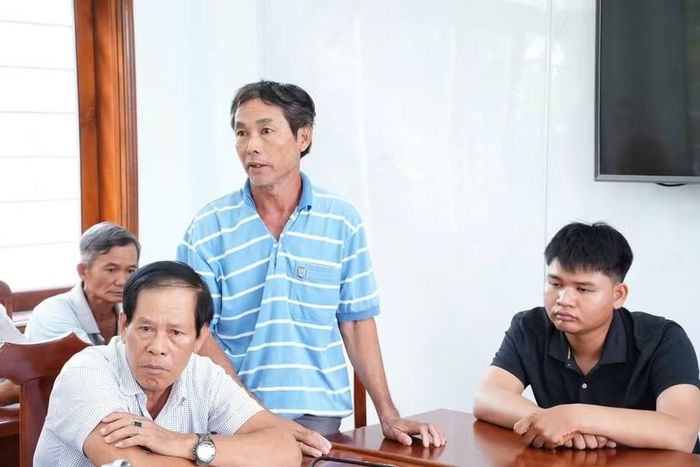 Đại diện các chủ phương tiện phát biểu ý kiến tại hội nghị. Ảnh: Quang Hải