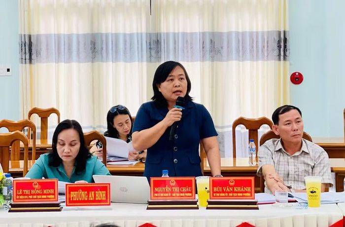  Lãnh đạo phường An Bình báo cáo tại buổi làm việc. Ảnh: P.D 
