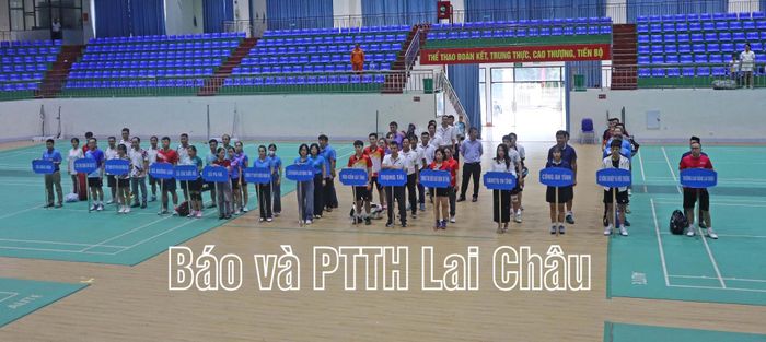Quang cảnh buổi khai mạc.
