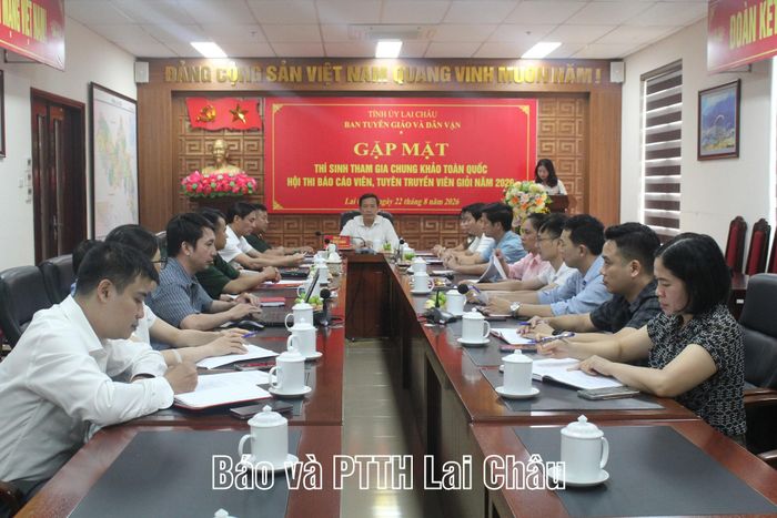 Quang cảnh buổi gặp mặt.