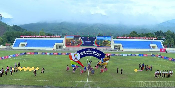 Quang cảnh buổi tổng duyệt.