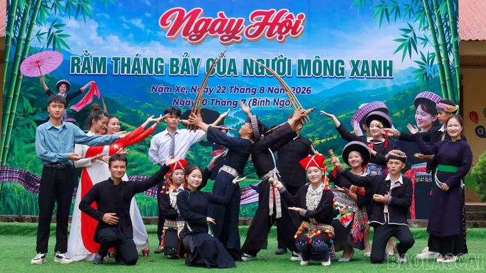 Nét đẹp trang phục các dân tộc xã Nậm Xé.