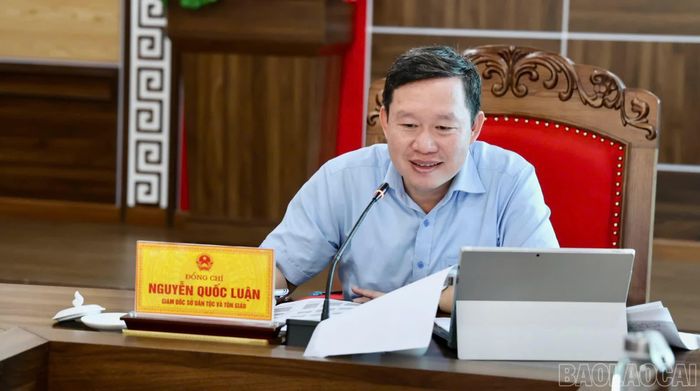 Đồng chí Nguyễn Quốc Luận - Giám đốc Sở Dân tộc và Tôn giáo phát biểu tại buổi làm việc.