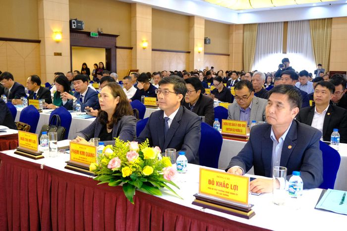 Các đại biểu tham dự hội nghị