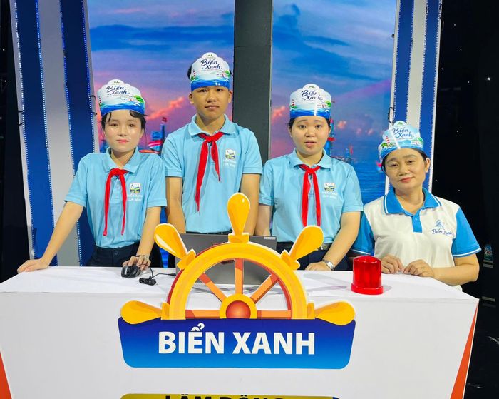 Đội thi Biển xanh