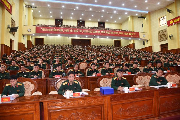 Các đại biểu tham dự học tập, quán triệt