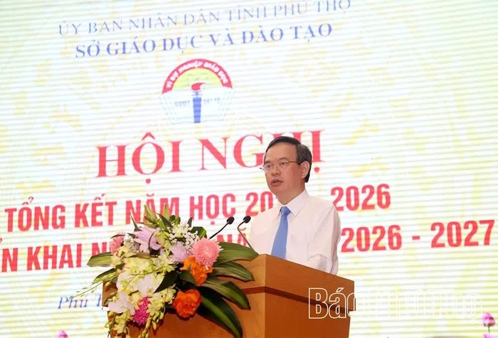Giám đốc Sở GD&ĐT Trịnh Thế Truyền phát biểu tại hội nghị.