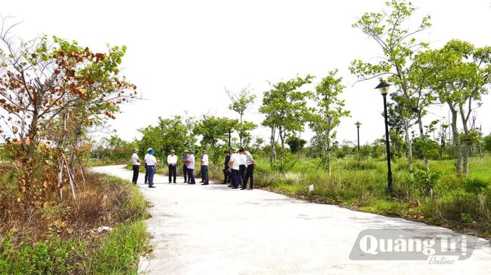 Các sở, ngành liên quan và phường Đồng Hới phối hợp, hỗ trợ, tạo điều kiện để nhà đầu tư  hoàn thành các hạng mục còn lại theo đúng tiến độ đề ra - Ảnh: C.H