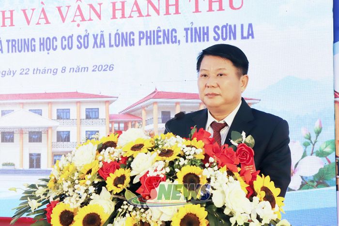 Đồng chí Lò Minh Hùng phát biểu tại buổi lễ.
