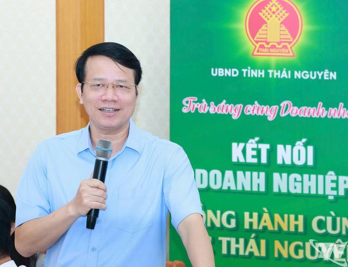 Đồng chí Dương Văn Lượng, Phó Chủ tịch UBND tỉnh điều hành chương trình thảo luận.