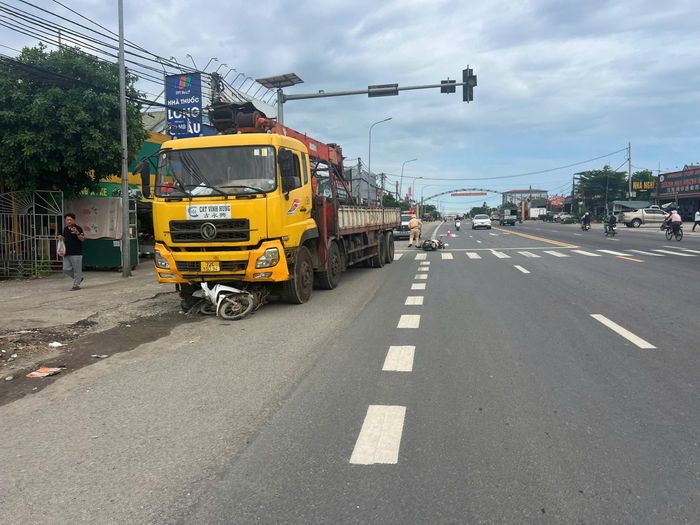 Nhiều vụ tai nạn liên quan đến xe tải cũng khiến lao động cân nhắc khi muốn nhận việc tại các doanh nghiệp vận tải.