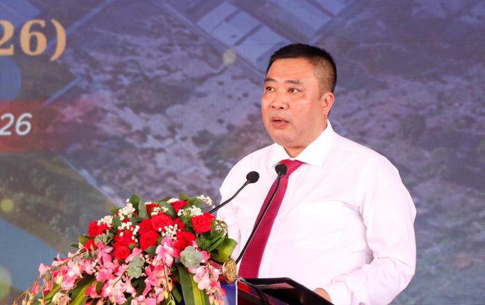 Chủ đầu tư khẳng định doanh nghiệp đầu tư hạ tầng đồng bộ, thu hút đầu tư phải gắn với chất lượng, phát triển công nghiệp phải gắn với bảo vệ môi trường, an sinh xã hội và lợi ích lâu dài của địa phương. Ảnh: Thanh Đức.
