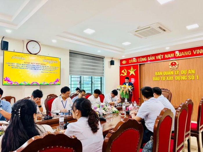 Bảo hiểm VietinBank trao đổi cùng Ban QLDA đầu tư xây dựng số 1 về bảo hiểm công trình xây dựng đường trục quy hoạch Bắc Nam