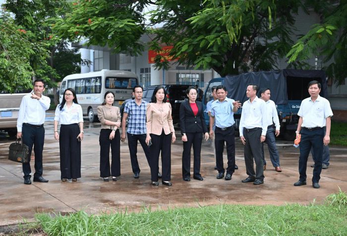 Đoàn khảo sát thực tế tại Trung tâm Huấn luyện và Thi đấu thể thao tỉnh Tây Ninh (cơ sở 2, xã Châu Thành). Ảnh: Thanh Điệp