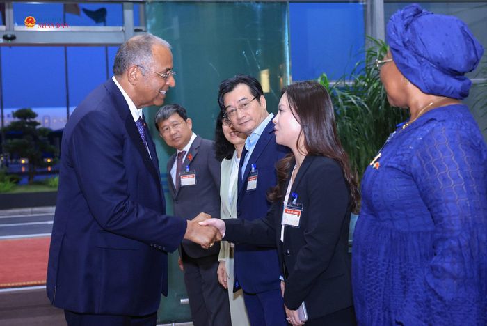 Chủ tịch Quốc hội Bờ Biển Ngà Patrick Achi đến Hà Nội, bắt đầu các hoạt động thăm chính thức Việt Nam