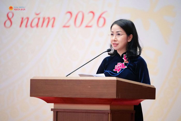 Phó Chủ tịch Nhóm ĐBQH trẻ khoá XVI, ĐBQH hoạt động chuyên trách tại Ủy ban Văn hóa và Xã hội Phan Thị Thùy Linh phát biểu