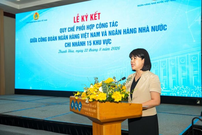 Giám đốc NHNN Chi nhánh Khu vực 1 Nguyễn Thị Hòa phát biểu