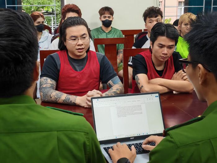 Đối tượng Phạm Tuấn tại cơ quan Công an.
