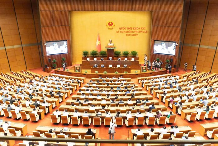Quang cảnh phiên họp.