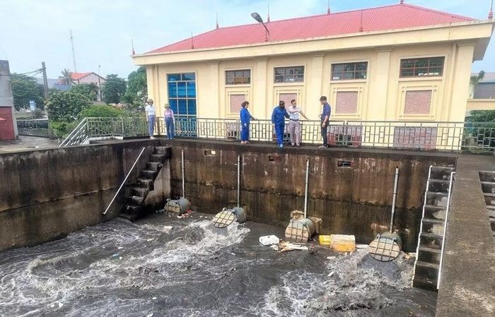 Hải Phòng vận hành các hệ thống thủy lợi ứng phó bão số 4.