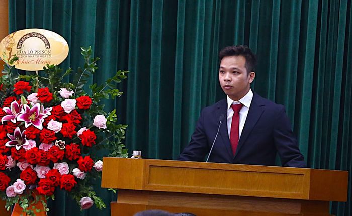 PGS. TS Trần Lê Hưng, cháu nội của cán bộ lão thành cách mạng Trần Văn Mạc phát biểu tại hội thảo.