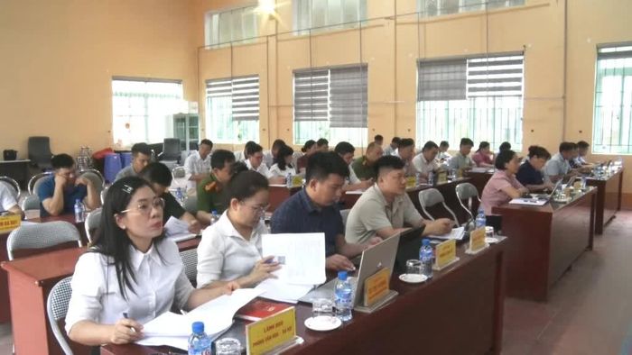 Các đại biểu dự kỳ họp.