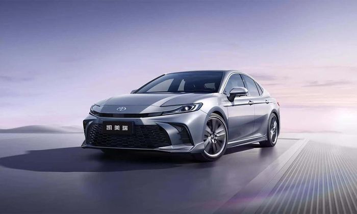 Về hệ thống truyền động, Camry 2026 tại Trung Quốc không có sự thay đổi đáng kể, gồm máy xăng và hybrid. (Ảnh: Toyota)