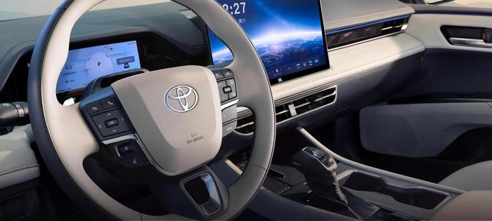 Camry 2026 trang bị hàng loạt tiện nghi cao cấp. (Ảnh: Toyota)
