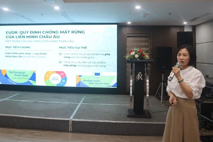  Đại diện Cục Trồng trọt và Bảo vệ thực vật giới thiệu tổng quan về Quy định EURD 