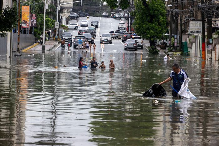 Ngập lụt sau mưa lớn tại Philippines.