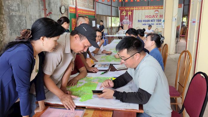 Mỗi hồ sơ được kiểm tra kỹ lưỡng là một bước tiến trong xây dựng cơ sở dữ liệu đất đai “đúng, đủ, sạch, sống”. Ảnh: PV