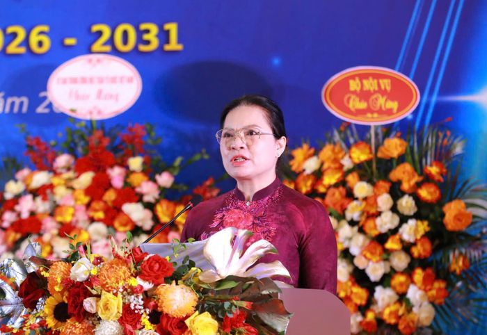 Phó Chủ tịch kiêm Tổng Thư ký Ủy ban Trung ương Mặt trận Tổ quốc Việt Nam Hà Thị Nga phát biểu chỉ đạo. Ảnh: Lan Nhi