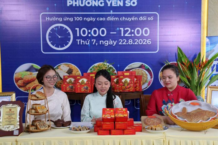 Khi chính quyền hỗ trợ đúng nhu cầu, các chủ thể kinh doanh chủ động đổi mới và người tiêu dùng ngày càng quen với giao dịch số... Ảnh: Thái Phương