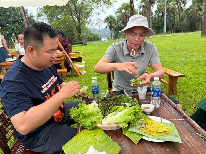 Ẩm thực miền Tây mang đến cho du khách những trải nghiệm khó quên.