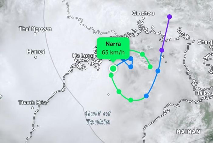 Vị trí hiện tại và đường đi dự báo của bão Narra vào sáng nay, 23/8, theo JTWC. Ảnh: Zoom Earth, JMA/ NOAA, Himawari, JTWC.