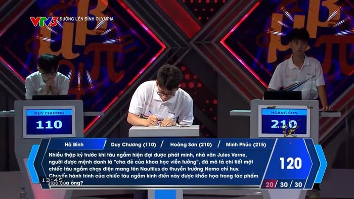 Hà Bình thể hiện tinh thần quyết liệt giành điểm, lựa chọn ngôi sao hy vọng ở ngay câu hỏi đầu tiên.