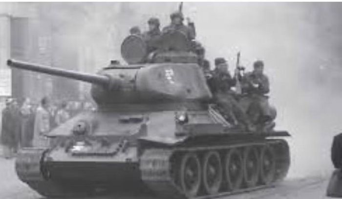 T-34: Vì sao xe tăng Liên Xô không hoàn hảo nhưng làm thay đổi chiến tranh?
