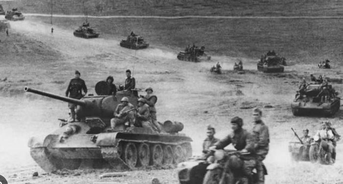 Pháo 76,2 mm của T-34 cũng đủ sức xuyên giáp nhiều xe tăng Đức đang được sử dụng phổ biến vào năm 1941.