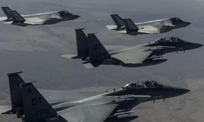 Cuộc chiến Iran càng làm gia tăng những nghi vấn này khi Mỹ được cho là đã tiêu hao lượng lớn vũ khí và bộc lộ một số hạn chế về sức mạnh quân sự.