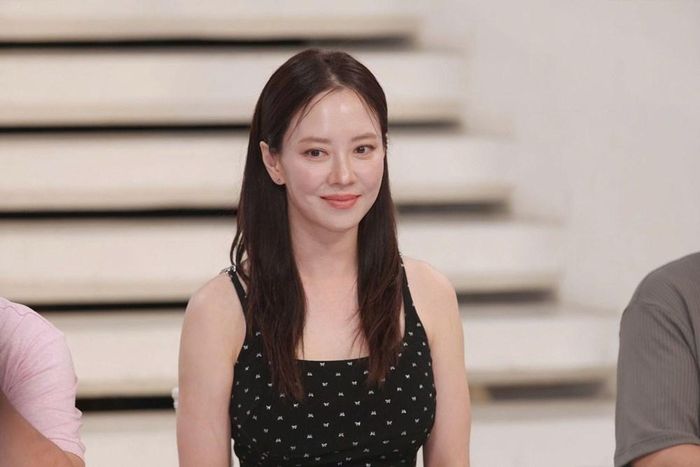 Song Ji Hyo cho biết hột vịt lộn là một trong những món ăn để lại ấn tượng đặc biệt với cô ở mùa 1