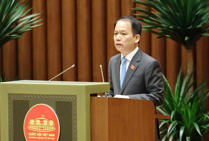 Bộ trưởng Bộ Tư pháp Hoàng Thanh Tùng trình bày Báo cáo giải trình, tiếp thu, chỉnh lý dự thảo Luật