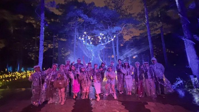 Đoàn Famtrip trải nghiệm show “Ánh sáng tiên cảnh” và “Sử thi Âu Lạc”