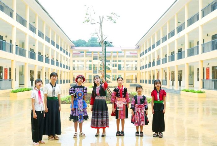 Ngôi trường mới nơi biên giới Yên Sơn gửi gắm niềm tin và kỳ vọng vào thế hệ trẻ nơi phên dậu Tổ quốc