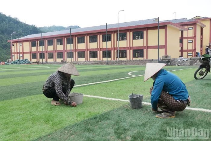 Ngoài giờ lên lớp, học sinh sẽ rèn luyện sức khỏe tại khu thể thao đa năng hiện đại.