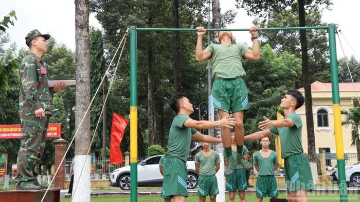 Ngoài đào tạo sĩ quan 4 năm, nhà trường còn đào tạo các loại hình khác, trong đó có văn bằng 2. (Ảnh: THIÊN VƯƠNG)